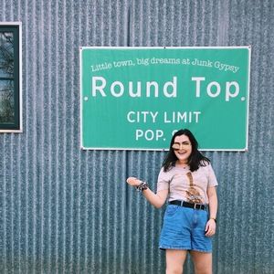 Meet your Posher, Janet